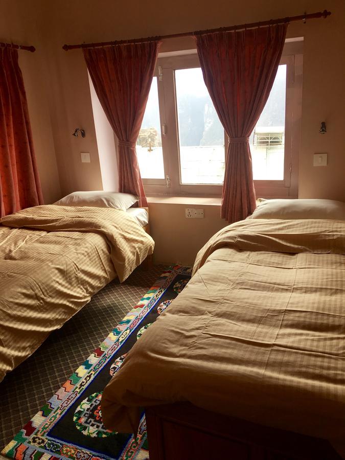 Hotel Khangri Namche Exteriör bild